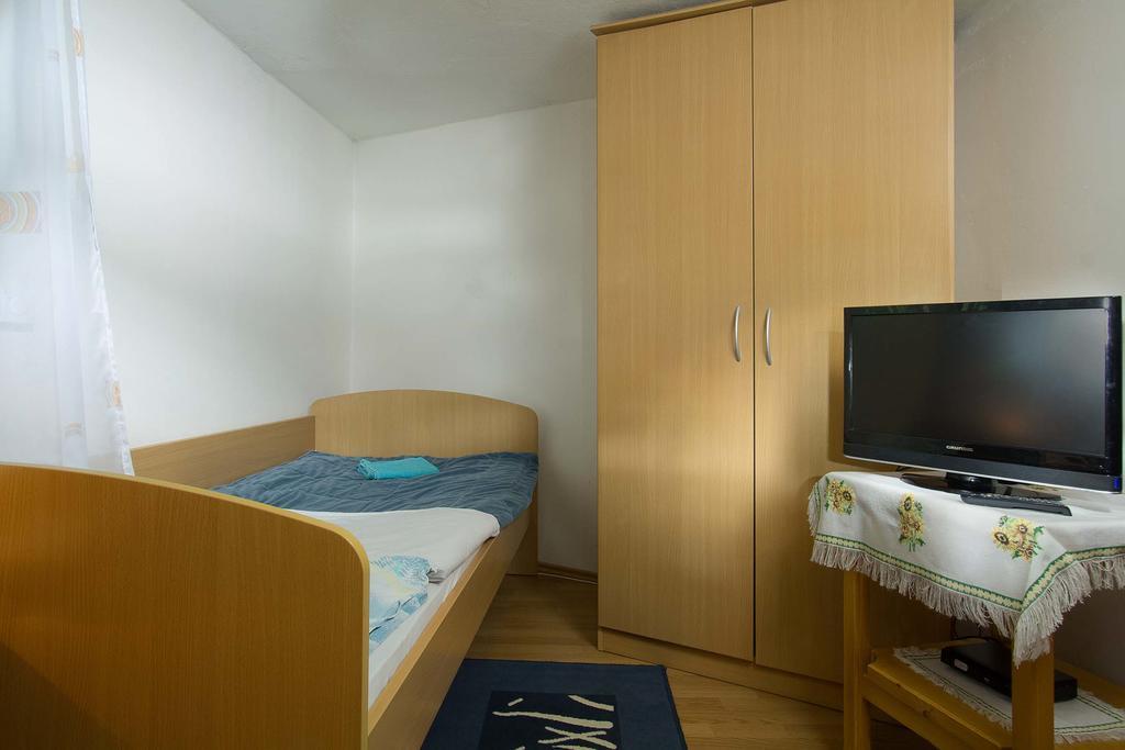 Farm Stay Ferjancic Vipava Bagian luar foto