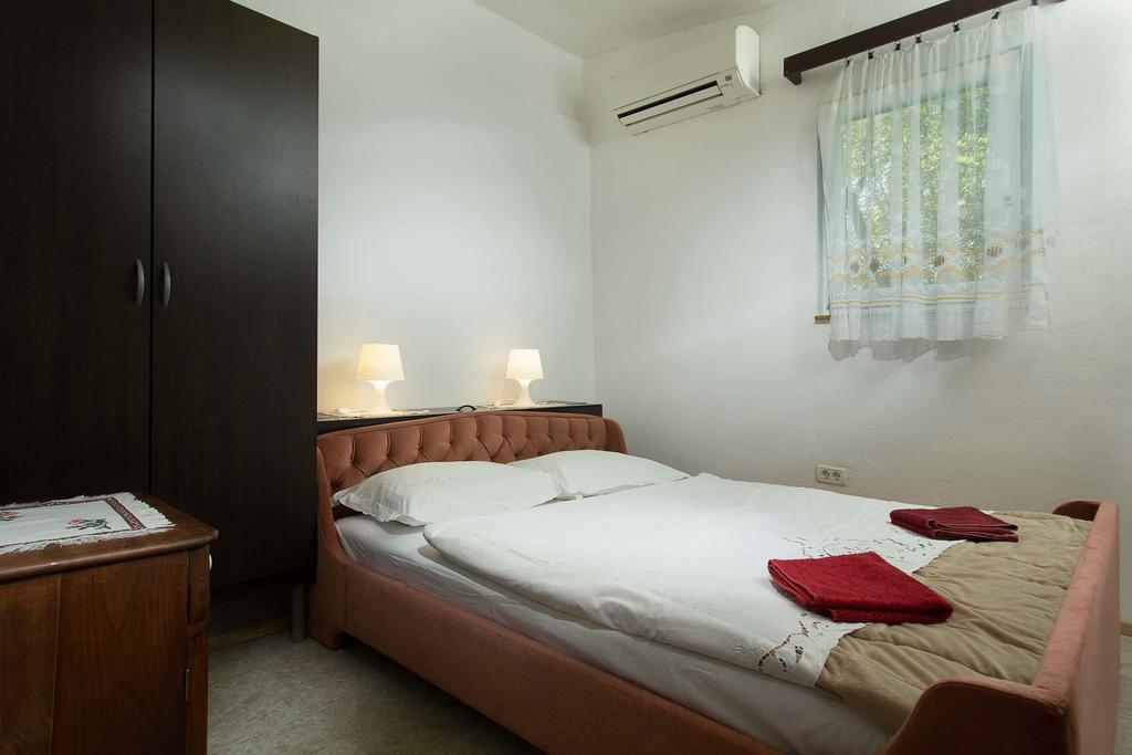 Farm Stay Ferjancic Vipava Bagian luar foto