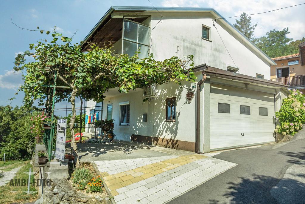 Farm Stay Ferjancic Vipava Bagian luar foto
