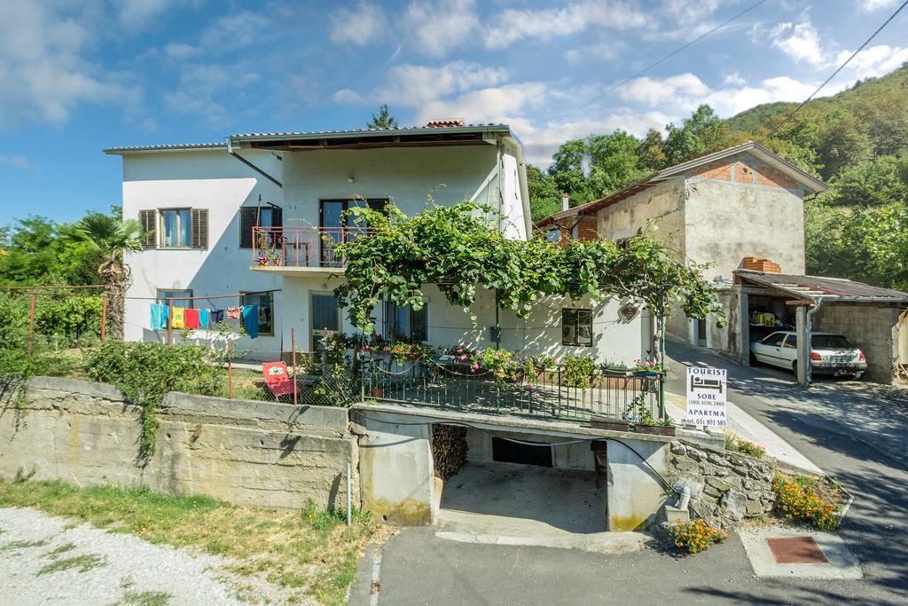 Farm Stay Ferjancic Vipava Bagian luar foto
